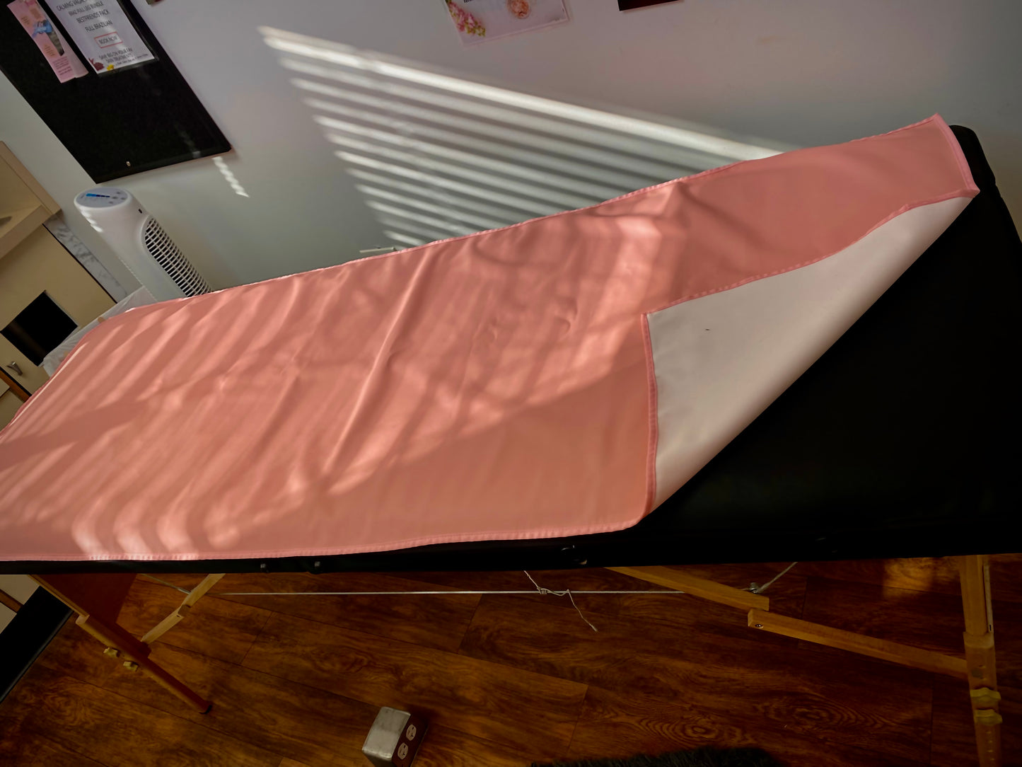 Pink lightweight wax pad