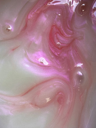 Example of Waxness Strawberry — Thermochromic Rosin-Free Hard Wax Beads